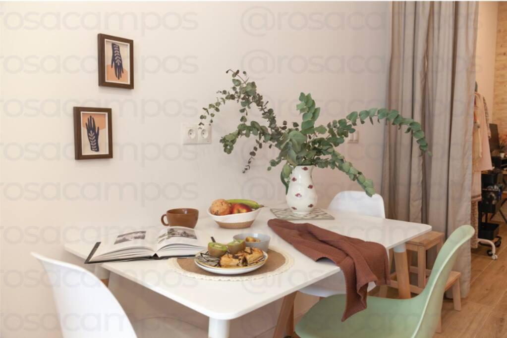 Rb - Urban Loft Retreat, Comfort & Good Location Валенсия Экстерьер фото