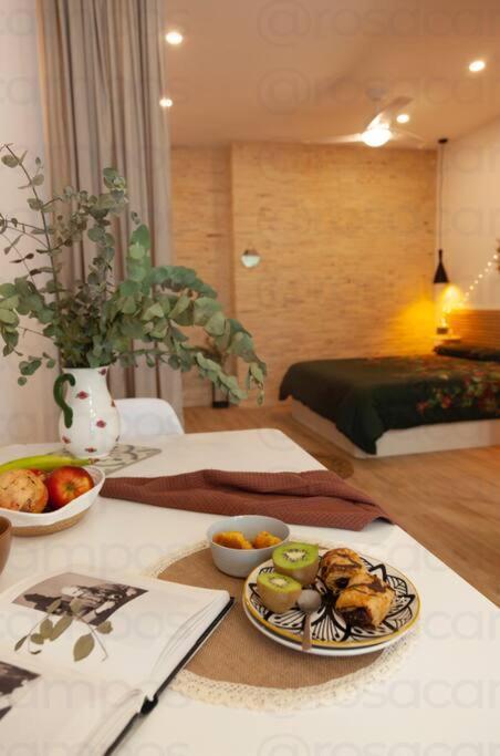 Rb - Urban Loft Retreat, Comfort & Good Location Валенсия Экстерьер фото