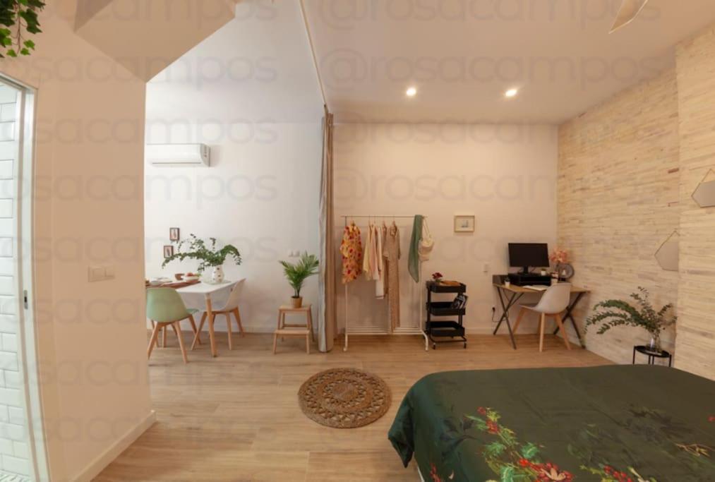 Rb - Urban Loft Retreat, Comfort & Good Location Валенсия Экстерьер фото
